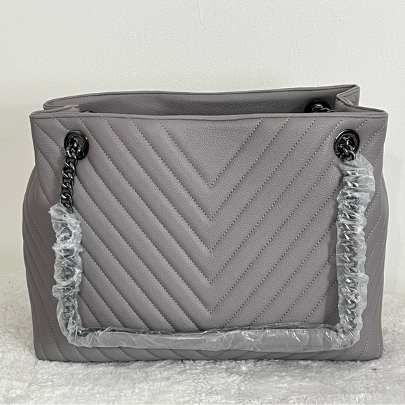 Victorias Secret Quilted Tote Bag NWT - Picture 2 of 6